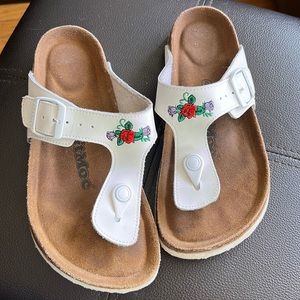 soft moc sandals